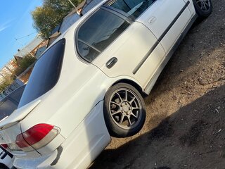 1998 Honda Domani II, белый, 330000 рублей, вид 2