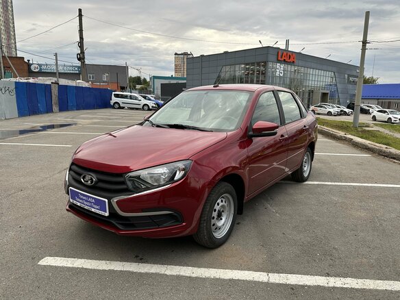 2026 Lada (ВАЗ) Granta I Рестайлинг, красный, 1087000 рублей