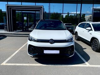 2026 Volkswagen Tiguan L Pro III (China Market), белый, 5190000 рублей, вид 4