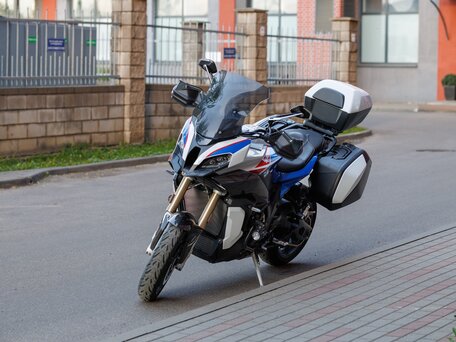 2021 BMW S 1000 XR, белый, 1690000 рублей, вид 3