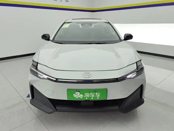 2026 Toyota bZ, белый, 3700000 рублей - вид 1