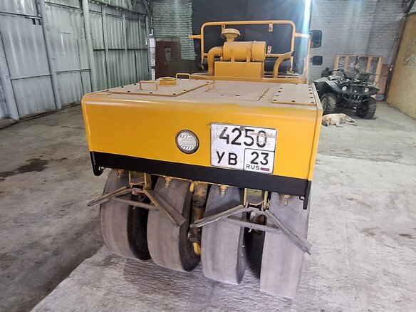 2001 Bomag BW 123 AD, жёлтый - вид 13