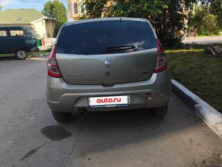 2013 Renault Sandero I, бежевый, 460000 рублей, вид 5
