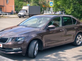 2017 Skoda Octavia III (A7), коричневый, 1840000 рублей, вид 2