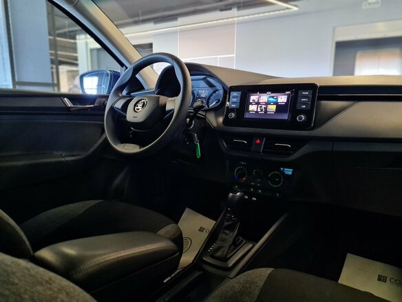 2021 Skoda Rapid II, синий, 1670000 рублей - вид 10