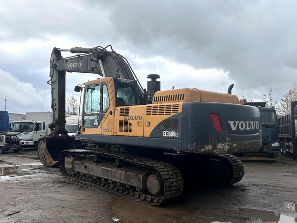 2010 Volvo EC, жёлтый, 6500000 рублей - вид 4