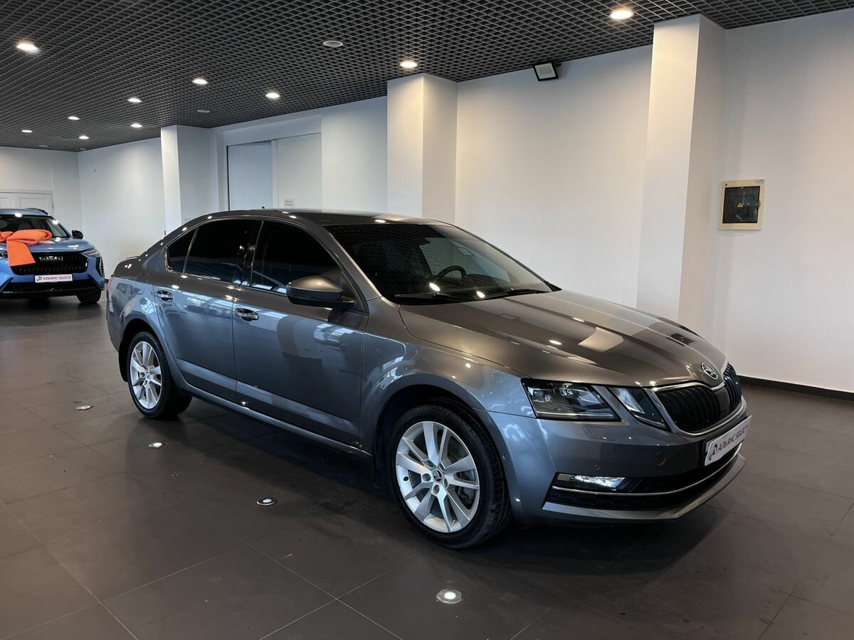 Открыть фотографии: Skoda Octavia III (A7) Рестайлинг