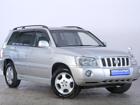 Toyota Kluger I (XU20)