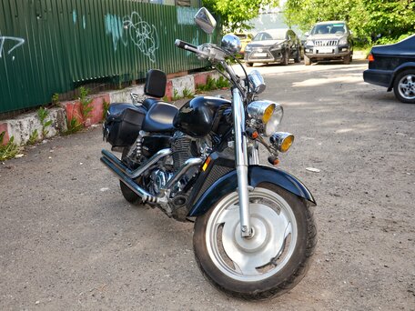 2005 Honda VT 1100, чёрный, 450000 рублей, вид 3