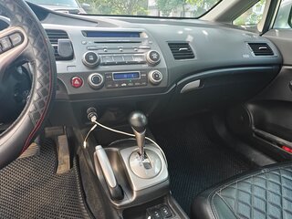 2008 Honda Civic VIII, серебристый, 670000 рублей, вид 4