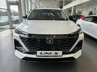 2025 Changan UNI-S I Рестайлинг, белый, 3179900 рублей, вид 2