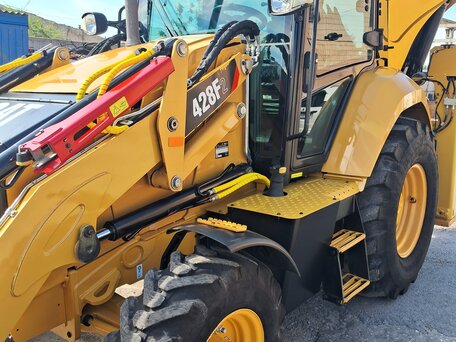 2019 Caterpillar 428F2, жёлтый, 7540000 рублей, вид 5