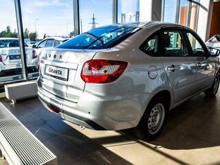 2026 Lada (ВАЗ) Granta I Рестайлинг, серебристый, 1118000 рублей, вид 3
