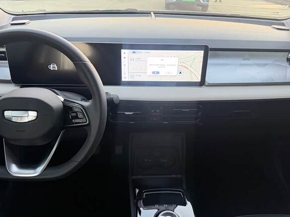 2024 Geely Geometry E 39.4 kWh, белый, 1380000 рублей - вид 8