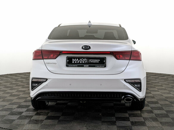 2019 Kia Cerato IV, белый, 1695000 рублей - вид 5