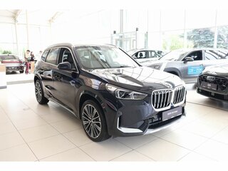 2025 BMW X1 Long 25Li xDrive III (U11/U12), чёрный, 6040000 рублей, вид 3