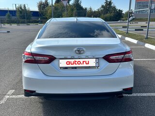 2020 Toyota Camry VIII (XV70), белый, 2900000 рублей, вид 4