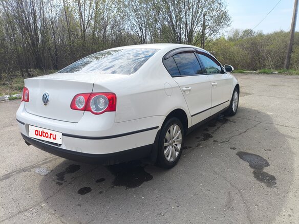 2009 Volkswagen Passat B6, белый, 600000 рублей - вид 3
