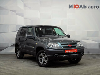 2017 Chevrolet Niva I Рестайлинг, зелёный, 749000 рублей, вид 3