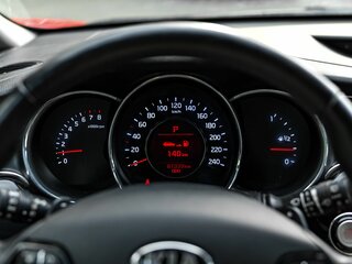 2017 Kia Ceed II Рестайлинг, красный, 1234000 рублей, вид 5