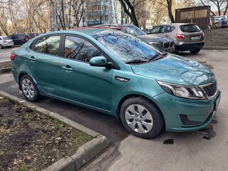 2012 Kia Rio III, зелёный, 750000 рублей, вид 4