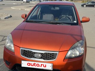 2011 Kia Rio II Рестайлинг, оранжевый, 650000 рублей, вид 1