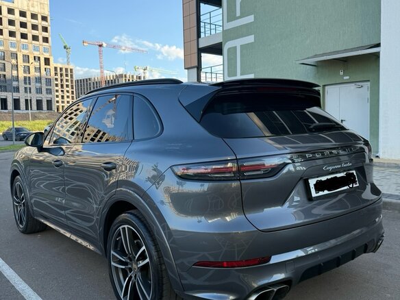 2019 Porsche Cayenne Turbo III, серый, 5700000 рублей - вид 11