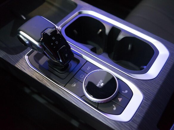 2026 Jaecoo J7 I Рестайлинг, чёрный, 3409000 рублей - вид 14
