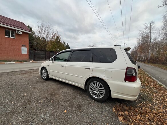 2002 Honda Odyssey II Рестайлинг, белый, 520000 рублей - вид 3