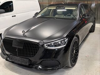 2025 Mercedes-Benz Maybach S-Класс 580 II (Z223), чёрный, 27874000 рублей, вид 3