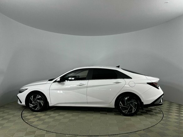 2023 Hyundai Elantra VII (CN7) Рестайлинг, белый - вид 7