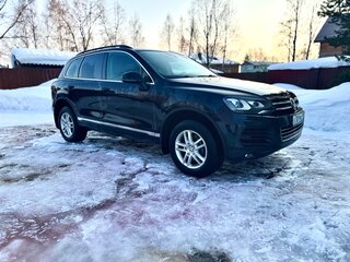 2011 Volkswagen Touareg II, чёрный, 1700000 рублей, вид 4