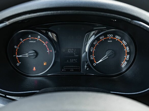 2026 Lada (ВАЗ) Granta I Рестайлинг, красный, 1208000 рублей - вид 15