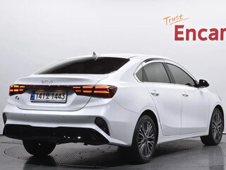 2022 Kia K3 II Рестайлинг, белый, 2844260 рублей, вид 2