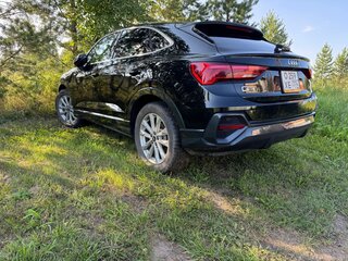 2021 Audi Q3 35 TFSI II (F3), чёрный, 2300000 рублей, вид 4