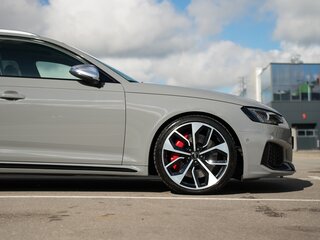 2019 Audi RS 4 IV (B9), серый, 6300000 рублей, вид 5