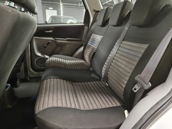 2013 Suzuki SX4 I (Classic) Рестайлинг, серебристый - вид 11