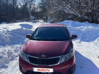 2013 Kia Rio III, красный, 835000 рублей, вид 2