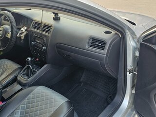 2014 Volkswagen Jetta VI, серебристый, 735000 рублей, вид 5
