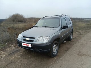 2016 Chevrolet Niva I Рестайлинг, серый, 725000 рублей, вид 1