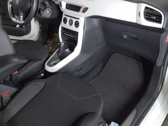 2013 Citroen DS3 I, белый, 1199999 рублей - вид 3