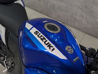2026 Suzuki GSX 1300 R Hayabusa, синий, 2300000 рублей, вид 4