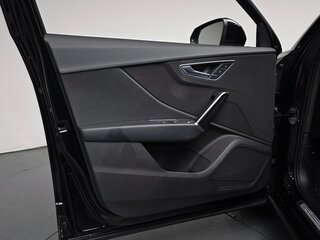 2023 Audi Q2 35 TDI I Рестайлинг, чёрный, 2500001 рублей, вид 5
