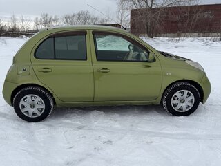 2003 Nissan March III (K12), зелёный, 240000 рублей, вид 4