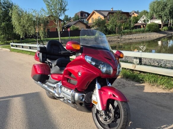 2012 Honda GL 1800 Gold Wing, красный, 1300000 рублей - вид 1