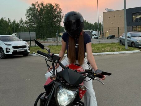 2014 Hyosung GD250, красный, 195000 рублей, вид 3