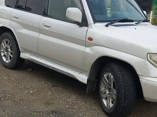1999 Mitsubishi Pajero iO, белый, 260000 рублей, вид 4