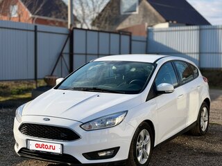 2017 Ford Focus III Рестайлинг, белый, 860000 рублей, вид 1
