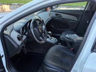 2013 Chevrolet Cruze I Рестайлинг, белый, 740000 рублей, вид 4