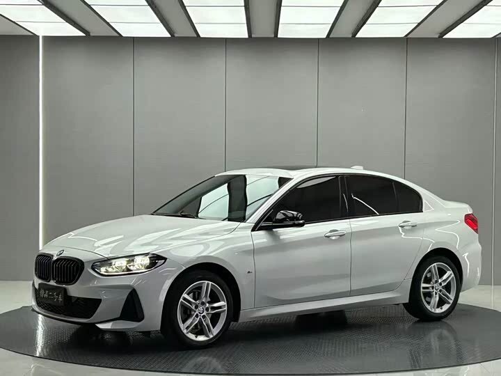 Открыть фотографии: BMW 1 серии III (F52) Рестайлинг